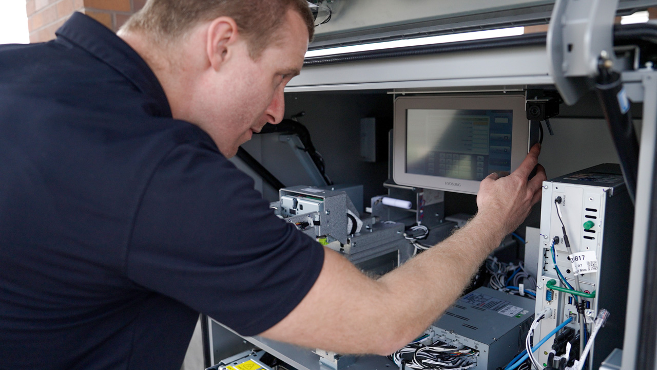 AutoResolve's ATM monitoring, automated fix, and ATM service dispatching is included for every outsourcing customer.